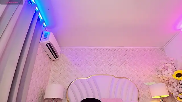 Chat +18 de YazminJenner ao vivo