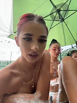 XXX chat uživo modela VixenRosse
