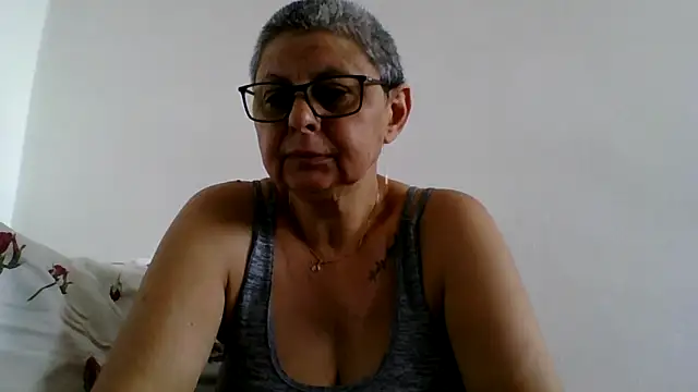 צ'אט XXX בשידור חי של roseblak42