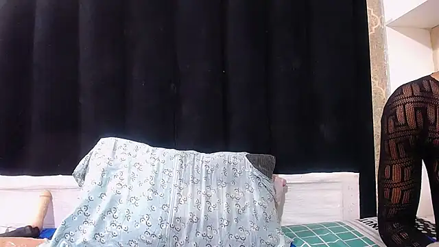 SexyChantyBabe25's Live XXX Chat