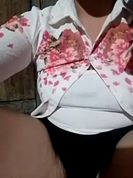 Gummiesu 现场XXX聊天