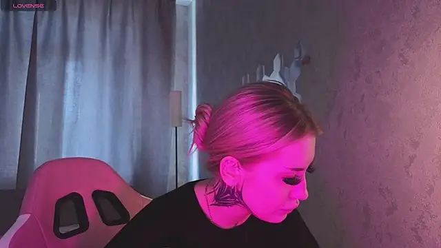 Chat XXX ao vivo de ArmaniDaviss
