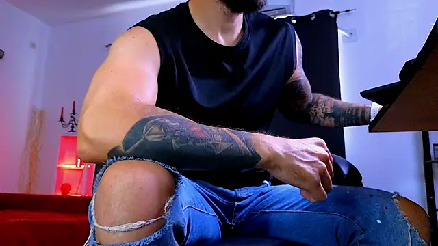 MightyAaron66 Chat XXX live