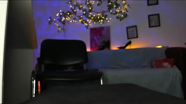 צ'אט XXX בשידור חי של ElektraSunshine
