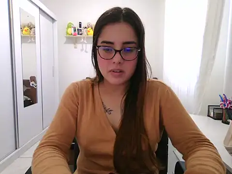 maliamiller 现场XXX聊天