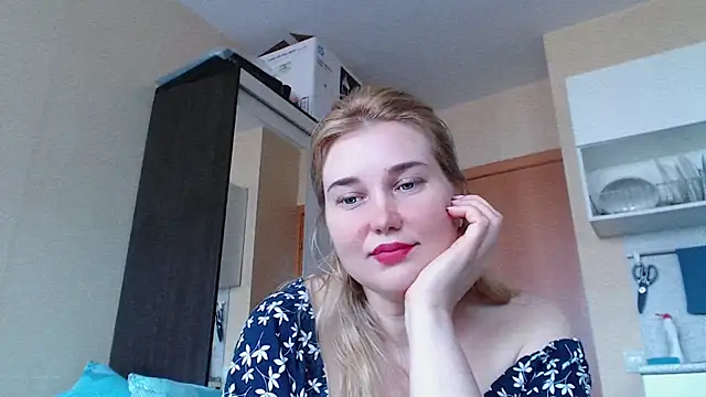 mmmPinUpGirl Adlı Modelin Canlı XXX Sohbeti