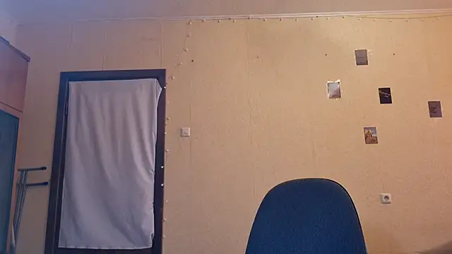 Katelemon Adlı Modelin Canlı XXX Sohbeti