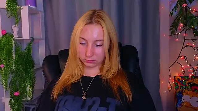 RosalieHandley Adlı Modelin Canlı XXX Sohbeti