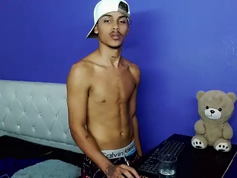 Angel_foxc13: онлайн-секс-чат