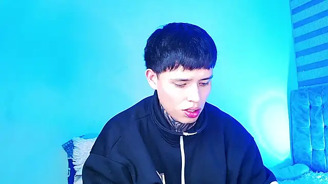 Živý XXX chat _justinmoon2