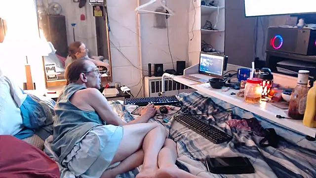 Chat XXX en directo de Puff0169