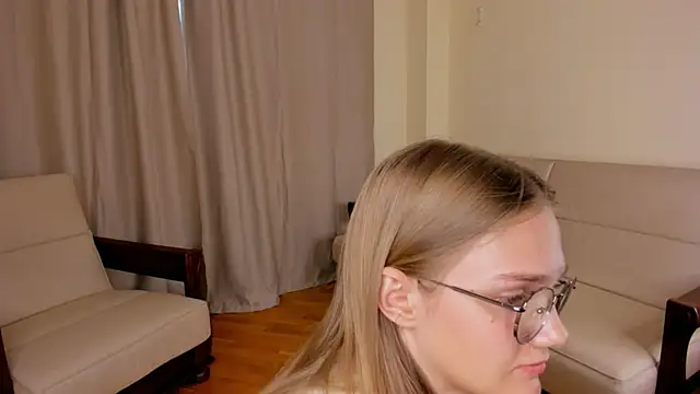 FemMantis Live XXX-Chat