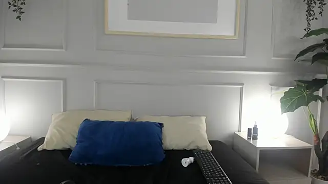 Živý XXX chat emilydolly_