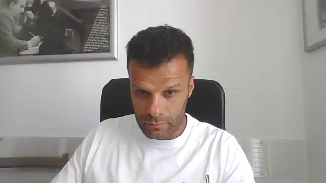 Chat +18 de FROCETTO93 ao vivo