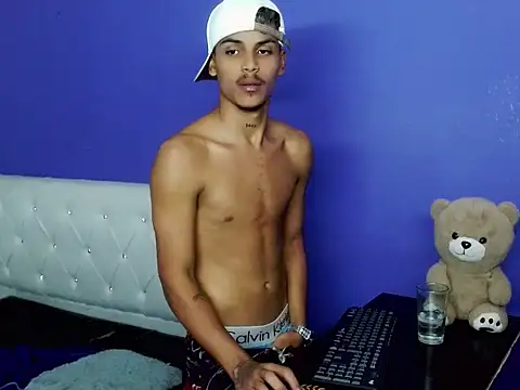 Angel_foxc13 Chat XXX live