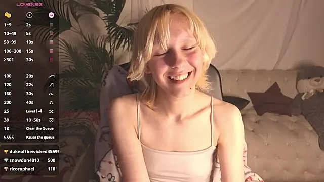 XXX chat uživo modela holyedward