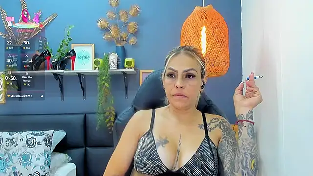 Онлайн чат XXX yessila_parker