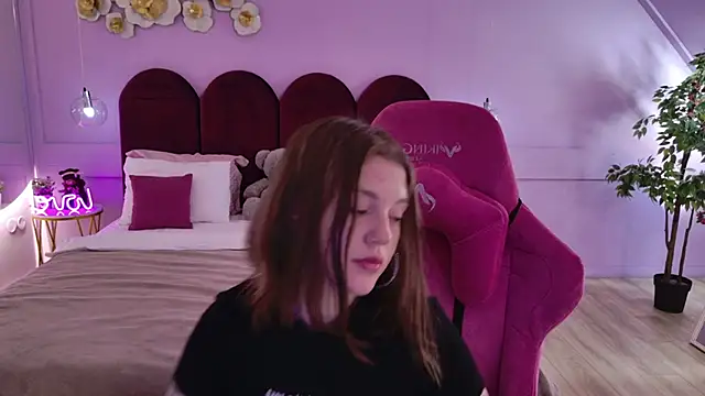 AlmaSound Adlı Modelin Canlı XXX Sohbeti