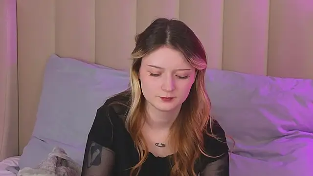 AlyssFrost Chat XXX in diretta