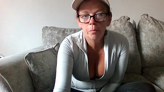 Busty-Belfast-Irish-Girl's Webcam Show