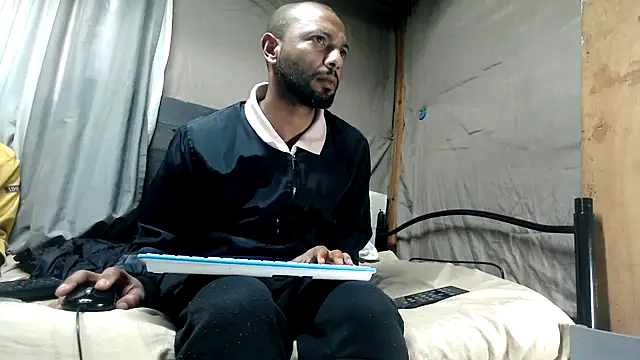XXX chat uživo modela Camodick