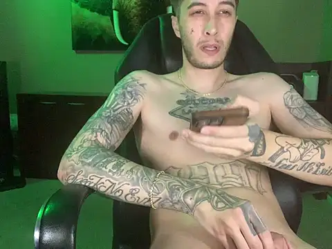 JuicyJoshy Webcam-Show