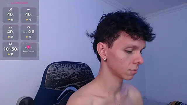 bryamado69 élő XXX-chatje