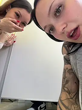 EliteBitch's Live XXX Chat