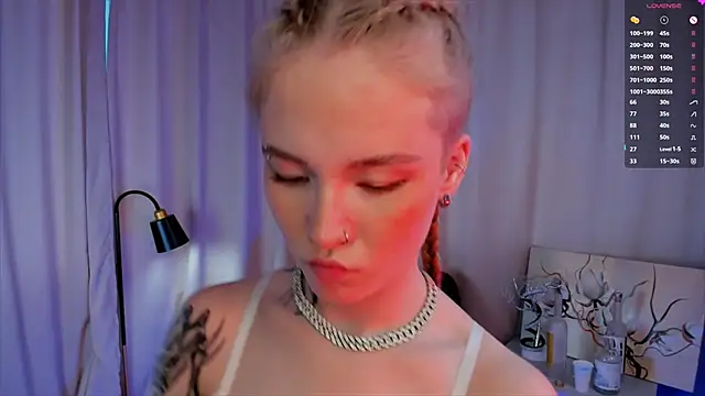 XXX chat uživo modela MaireLanda
