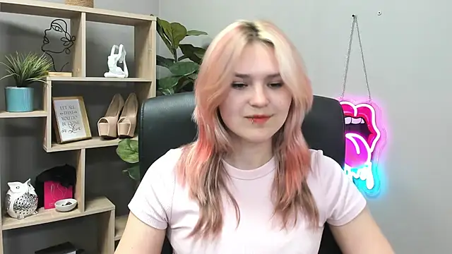 SweetLilyxo Adlı Modelin Canlı XXX Sohbeti