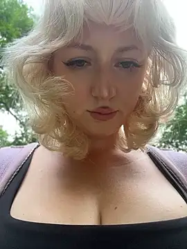 Czat XXX na żywo – RonnieKiss