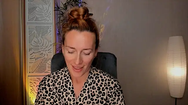 RebeccaMartinez's Live XXX Chat