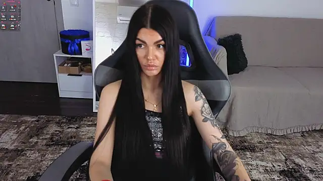 AnacondaOnn's Live XXX Chat