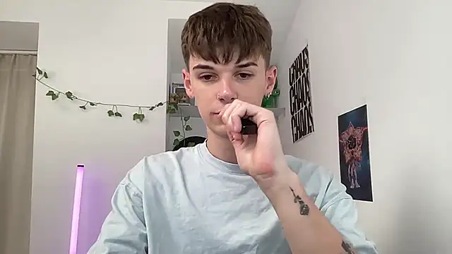 Show Webcam de YourMilkyGuy