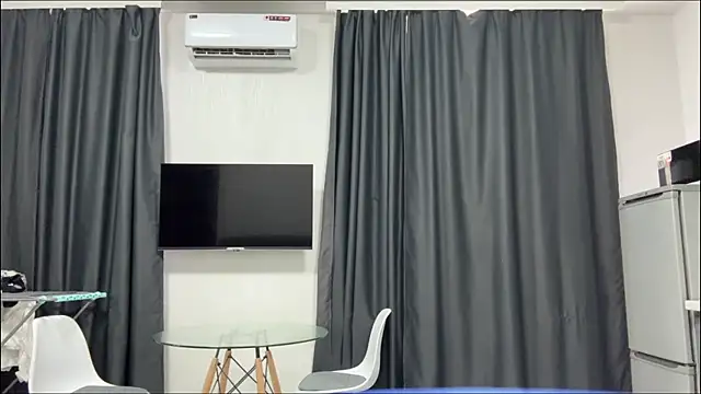 mintwhiff's Live XXX Chat