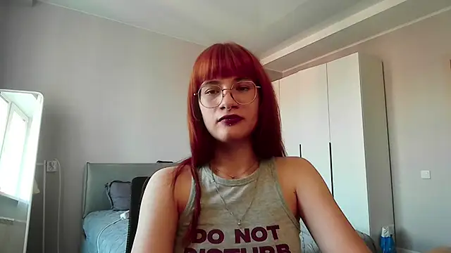 XXX chat uživo modela NeeCarfave