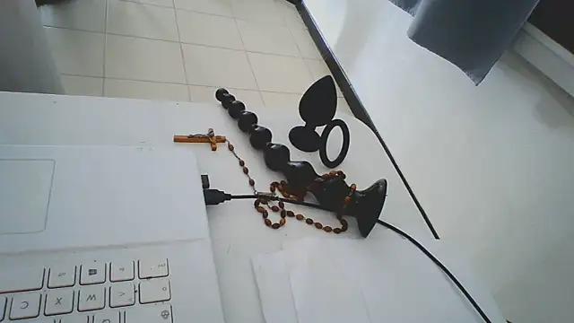 jibe13@xh Adlı Modelin Canlı XXX Sohbeti