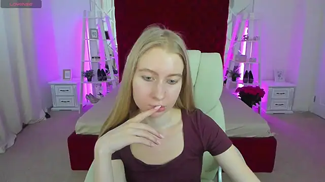 Alina_Blonde's Webcam Show