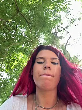 צ'אט XXX בשידור חי של RiriRoseey