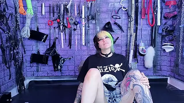 PANDORANEZZ – Naživo XXX chat