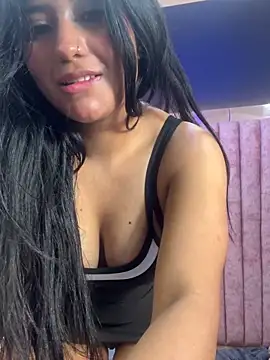 valenlopezz_'s Live XXX Chat