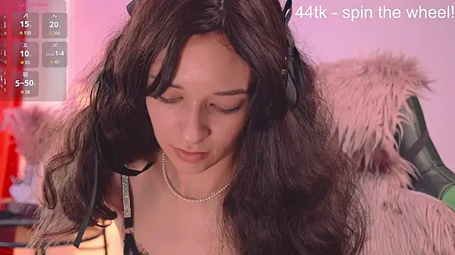 צ'אט XXX בשידור חי של YourDarlingVivian