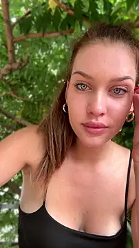 KikiWatsonn Live XXX chat