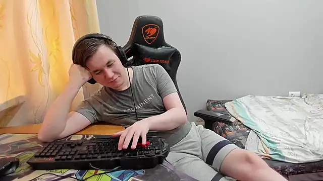 iliaskrislove's Live XXX Chat
