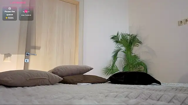 BlushingAngelita's Live XXX Chat
