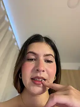 naughty__angelのライブXXXチャット