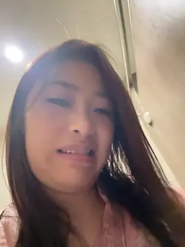 xinyue-888 – Naživo XXX chat