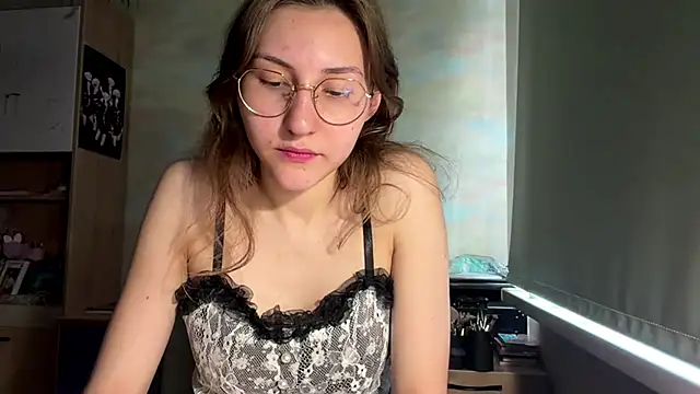 Онлайн чат XXX Miaaa_Moon