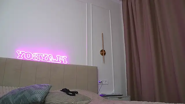 Sweet_Jealousy: вебкам-шоу