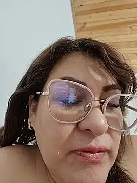Chat XXX ao vivo de AlexxiaaMat